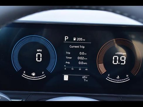 Certified 2025 Hyundai Kona SEL FWD image 20
