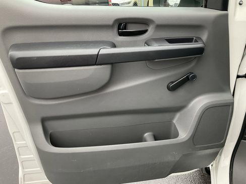 Used 2012 Nissan NV 2500 S w/ Side Curtain Airbag Pkg image 22