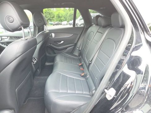 Used 2017 Mercedes-Benz GLC 300 4MATIC image 4