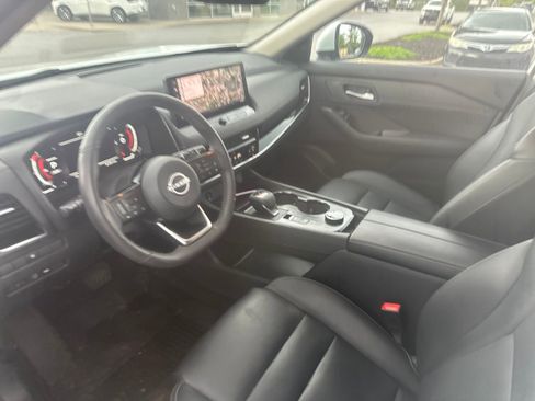 Used 2024 Nissan Rogue SL w/ SL Premium Package AWD/4WD image 13