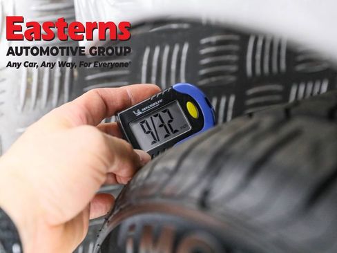 Used 2022 Toyota Corolla LE FWD image 27