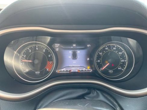 Used 2014 Jeep Cherokee Limited FWD image 23