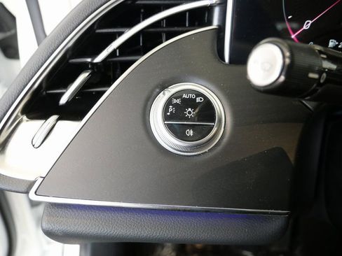 Used 2025 Mercedes-Benz E 350 4MATIC Sedan image 14