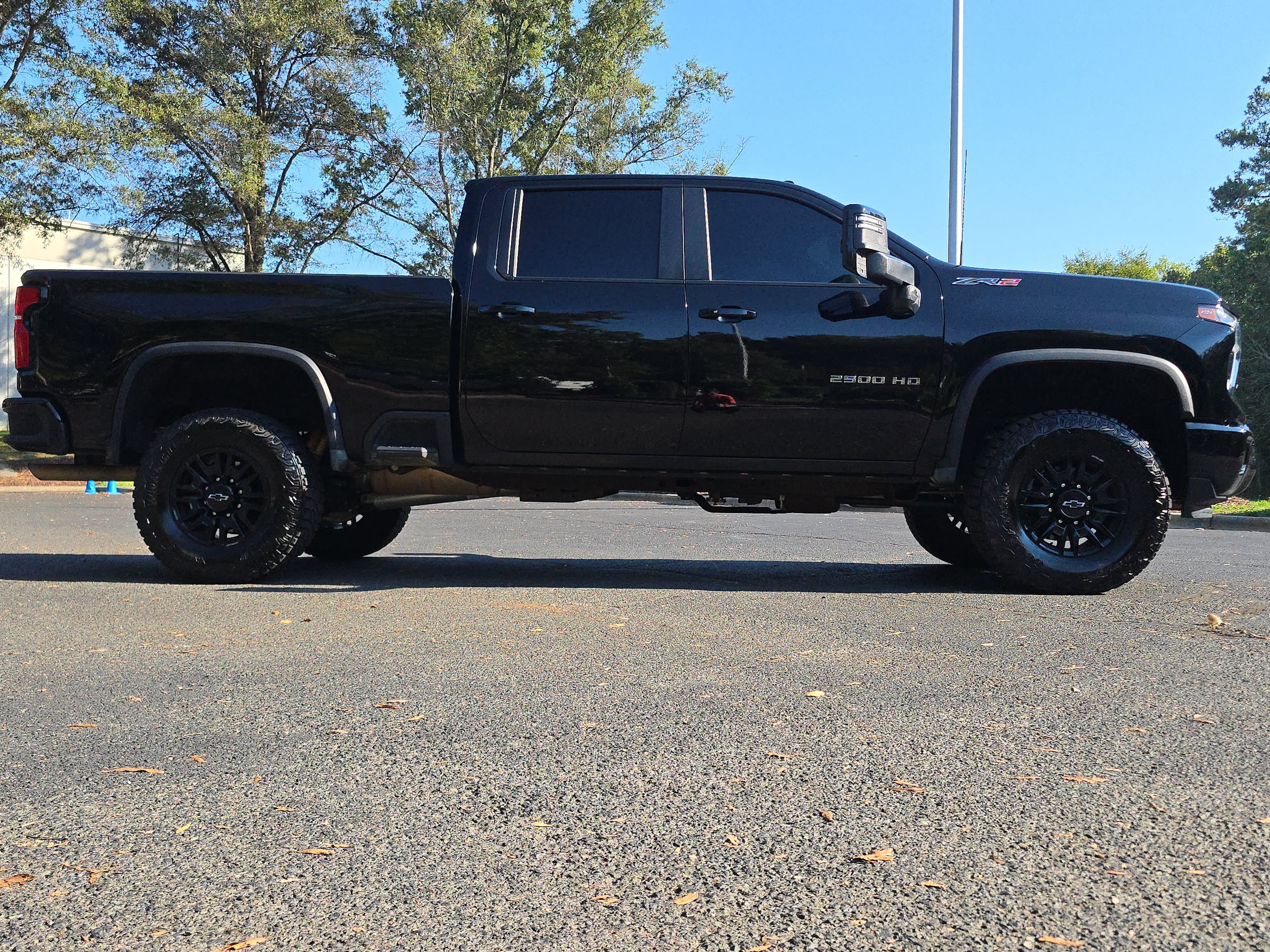Used 2026 Chevrolet Silverado 2500 ZR2 AWD/4WD image 8