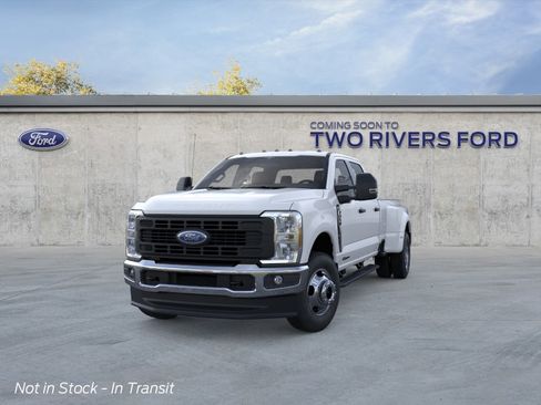New 2026 Ford F350 4x4 Crew Cab DRW Super Duty image 2