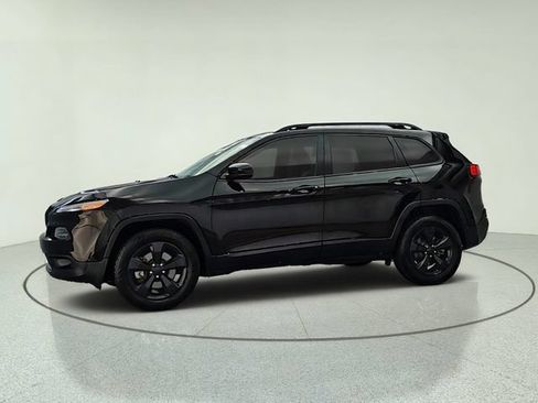Used 2018 Jeep Cherokee Limited w/ High Altitude Package AWD/4WD image 3