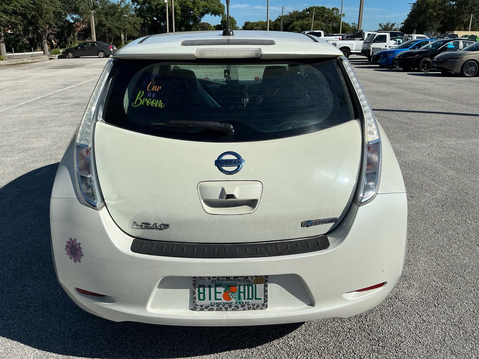 Used 2013 Nissan Leaf SL w/ Premium Pkg FWD image 7