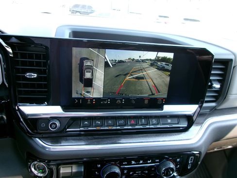 New 2026 Chevrolet Silverado 1500 LTZ w/ LTZ Premium Package image 21