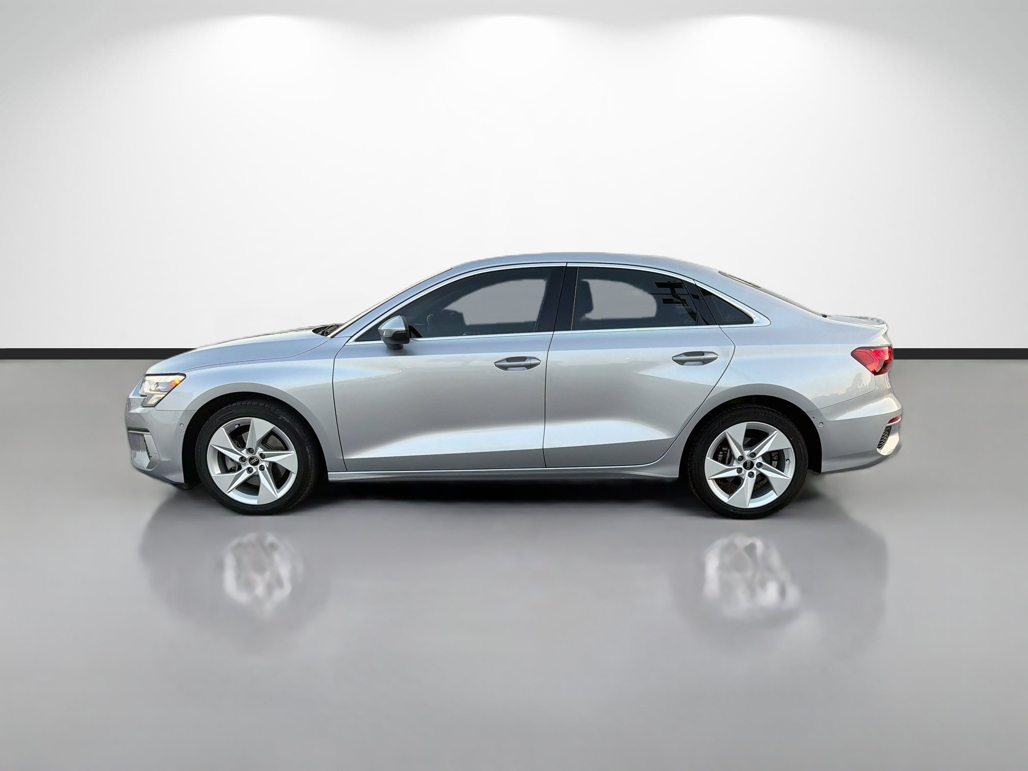 Used 2023 Audi A3 2.0T Premium FWD image 6
