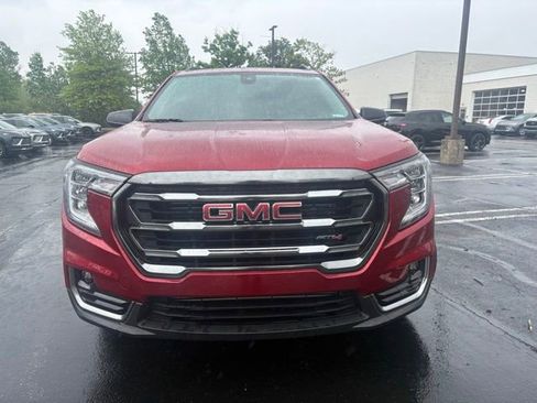 Used 2023 GMC Terrain AT4 w/ Infotainment Package II AWD/4WD image 2