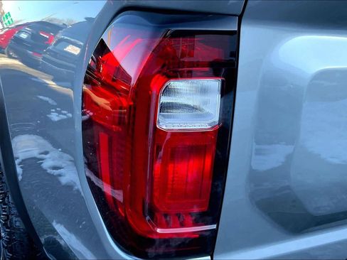 Used 2023 GMC Canyon AT4 w/ AT4 Premium Package image 27