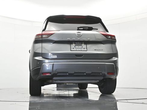 Used 2024 Nissan Rogue SL AWD/4WD image 41