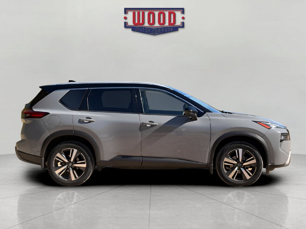 Used 2024 Nissan Rogue SL w/ SL Premium Package AWD/4WD image 2