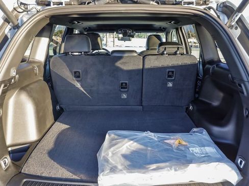 New 2025 Jeep Grand Cherokee Altitude image 27