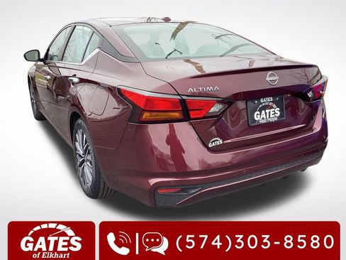 Used 2025 Nissan Altima 2.5 SV FWD image 8