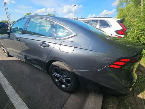 Used 2025 Honda Accord EX-L image 6