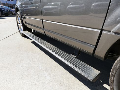 Used 2017 Ford Expedition EL Limited w/ Equipment Group 301A image 35