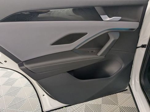 Used 2026 Volkswagen Tiguan SE R-Line image 30