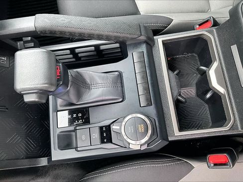 Used 2025 Toyota Tacoma TRD Sport AWD/4WD image 15