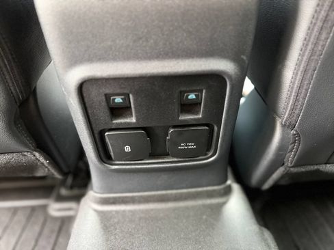 Used 2024 Ford Bronco Outer Banks AWD/4WD image 28