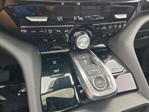 Certified 2025 Acura MDX FWD image 18