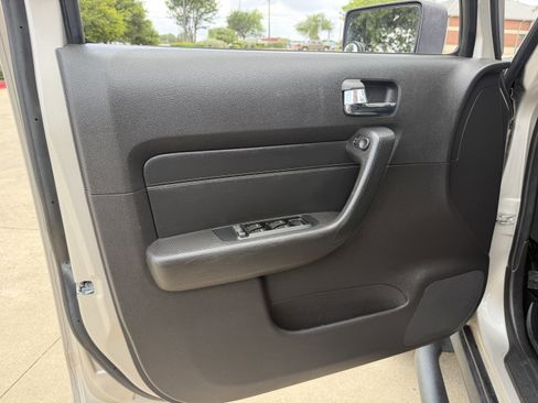 Used 2007 HUMMER H3 AWD/4WD image 20