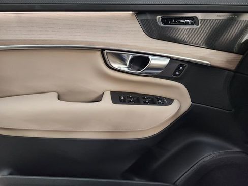 New 2026 Volvo XC90 B6 Plus image 24