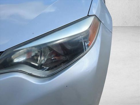 Used 2016 Toyota Corolla LE FWD image 6