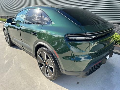 Used 2025 Porsche Macan Electric image 3