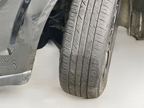 Used 2015 Dodge Journey R/T w/ Flexible Seating Group image 24