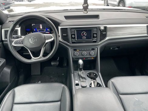 Used 2022 Volkswagen Atlas Cross Sport SE image 10