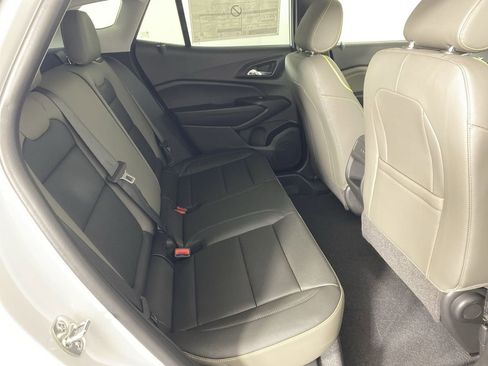 New 2026 Chevrolet Trax ACTIV w/ Sunroof Package image 25
