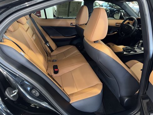 Used 2025 Lexus IS 350 F Sport image 12