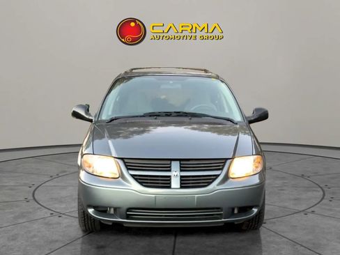 Used 2005 Dodge Grand Caravan SE image 12