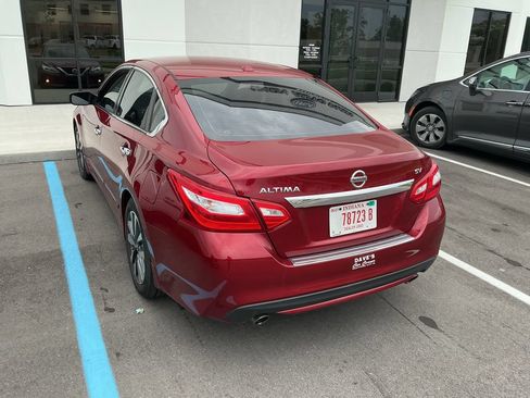 Used 2017 Nissan Altima 2.5 SV FWD image 4