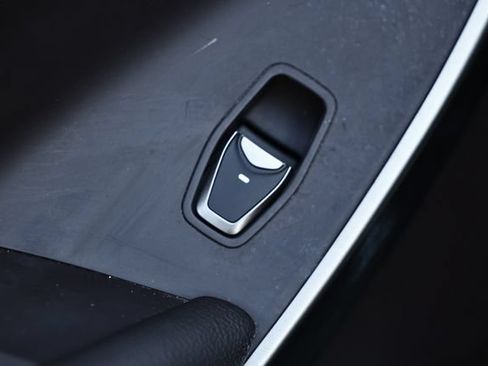 Used 2018 Hyundai Santa Fe SE w/ SE Premium Package 02 FWD image 24