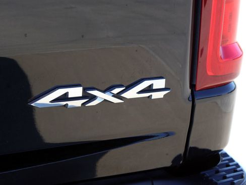 Used 2026 RAM 1500 Laramie AWD/4WD image 10