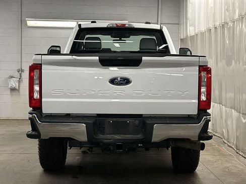 Used 2024 Ford F250 XL w/ XL Off-Road Package AWD/4WD image 4
