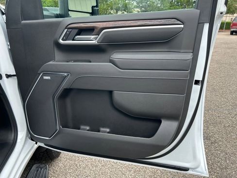 New 2026 GMC Sierra 2500 SLT w/ SLT Premium Package image 28