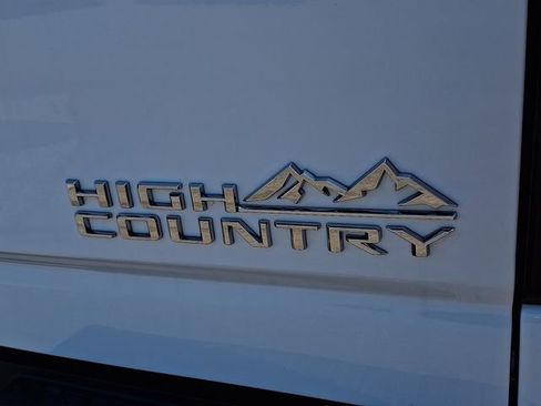 Used 2024 Chevrolet Silverado 3500 High Country w/ Technology Package AWD/4WD image 30