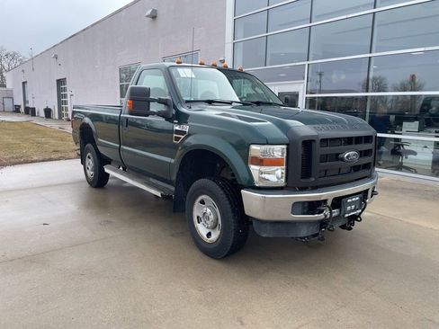 Used 2010 Ford F350 XL image 1
