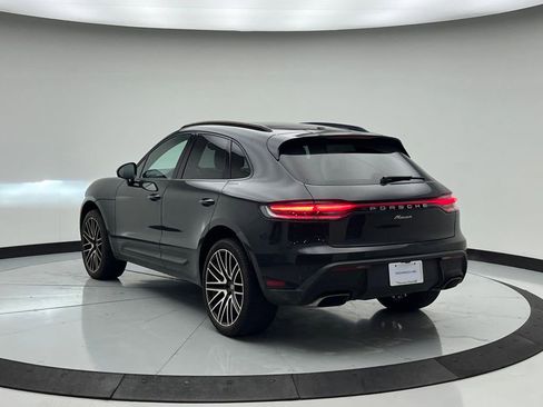 Used 2022 Porsche Macan image 3