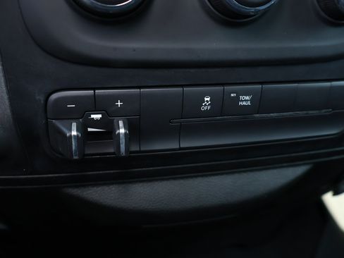 Used 2018 RAM 2500 Tradesman w/ Popular Equipment Group RWD image 17