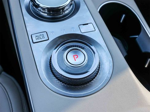 Used 2023 Genesis GV70 2.5T image 23