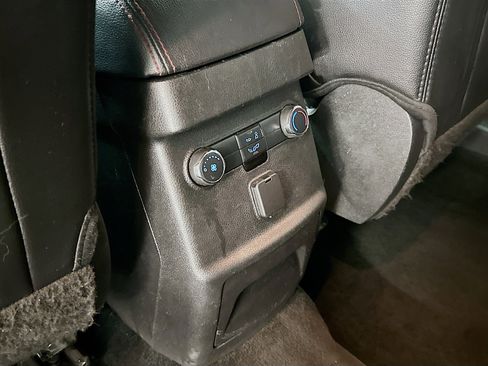 Used 2017 Ford Explorer Sport image 29