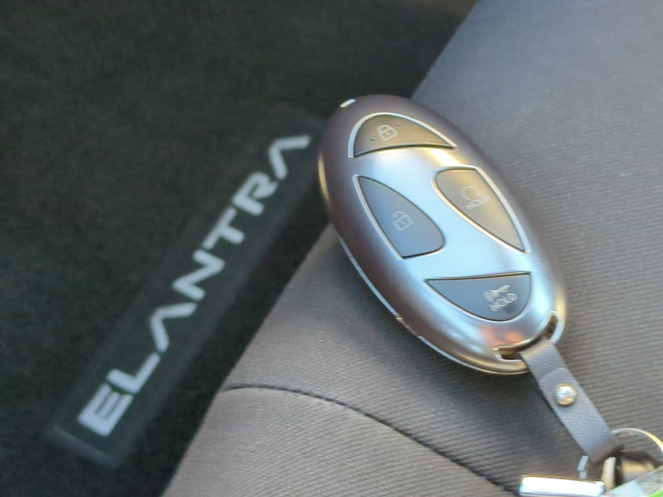 Certified 2026 Hyundai Elantra Sport FWD image 38