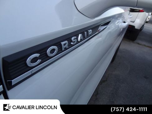 Used 2023 Lincoln Corsair FWD w/ Equipment Group 101A image 15