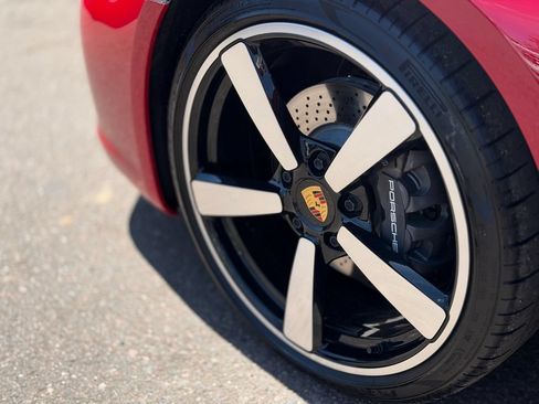 Used 2024 Porsche 911 Carrera RWD image 25