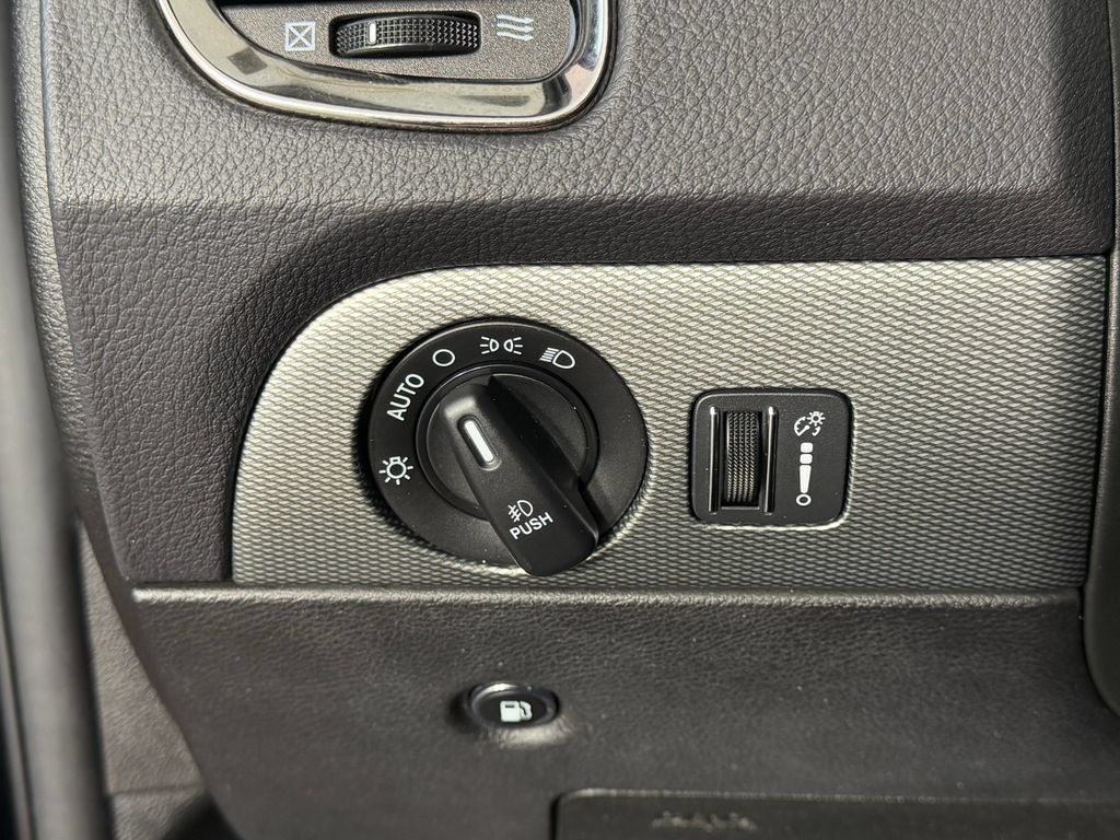 Used 2020 Dodge Durango GT AWD/4WD image 15