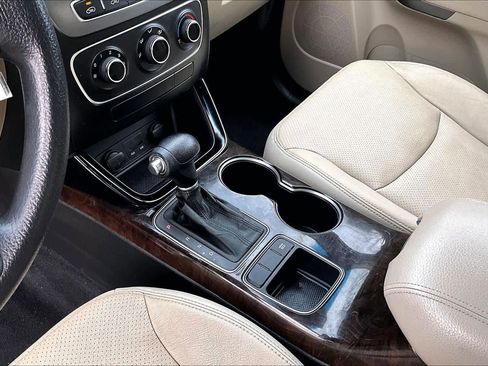 Used 2014 Kia Sorento LX image 15